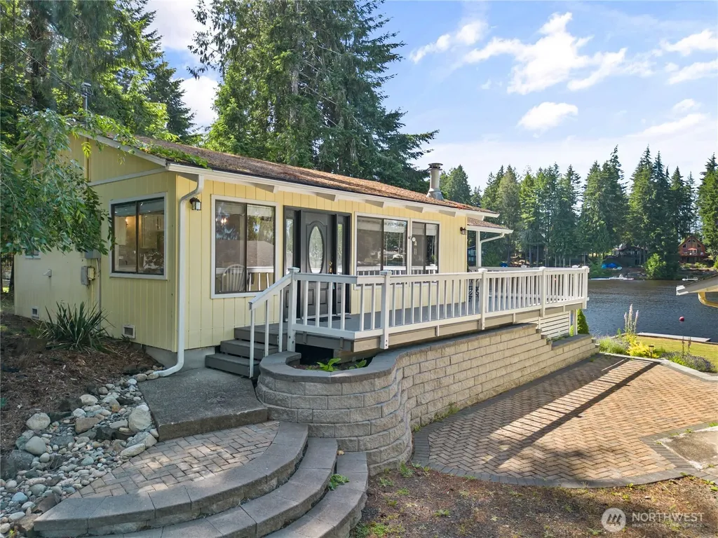 71 E Case Place W Shelton WA 98584