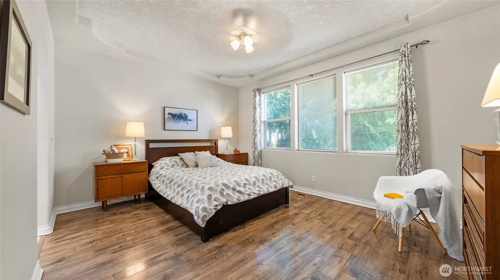 833 SE Marine Drive College Place WA 99324