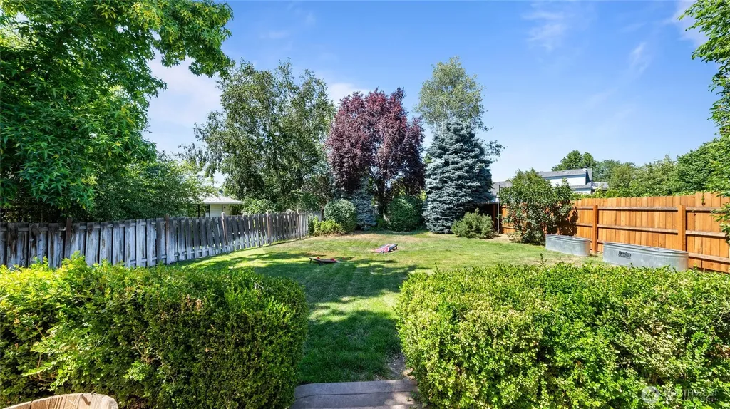 833 SE Marine Drive College Place WA 99324
