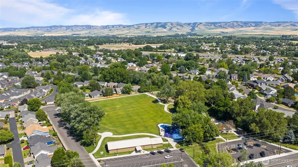 833 SE Marine Drive College Place WA 99324