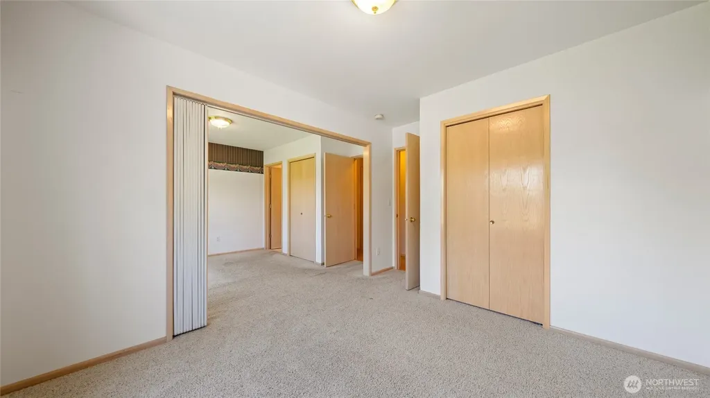 996 SE Admiral Place College Place WA 99324