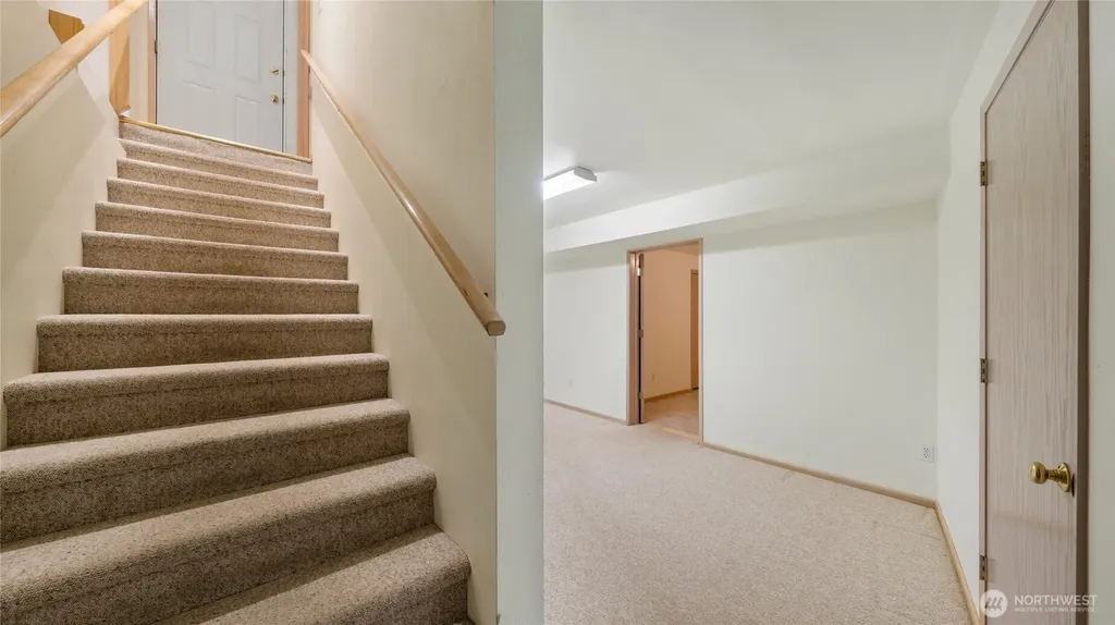 996 SE Admiral Place College Place WA 99324