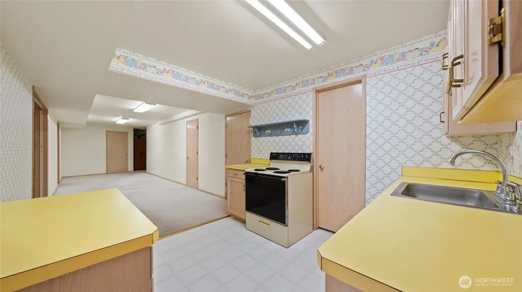 996 SE Admiral Place College Place WA 99324