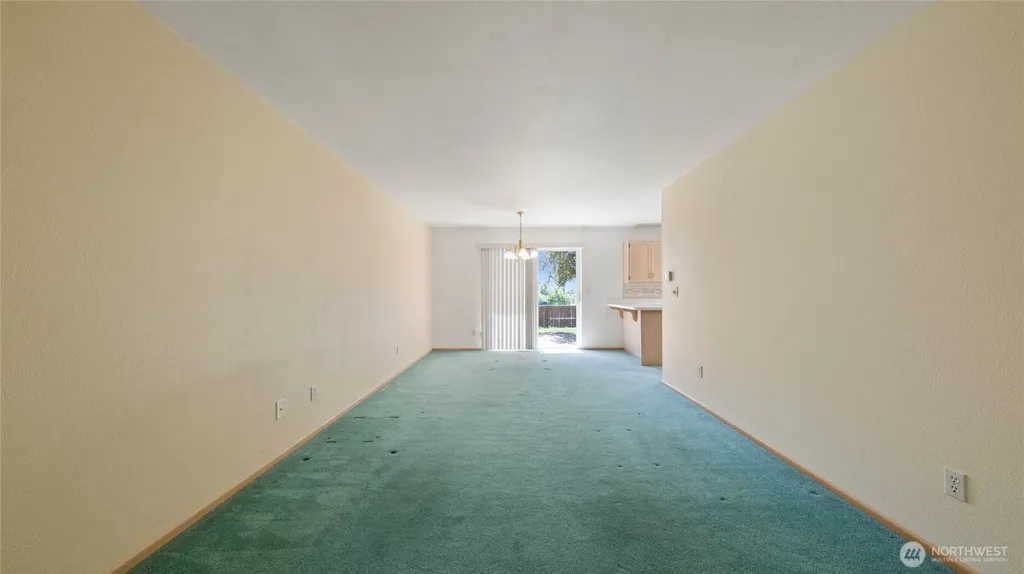 996 SE Admiral Place College Place WA 99324