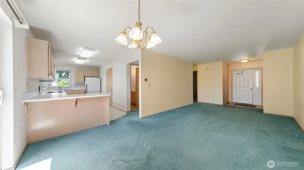 996 SE Admiral Place College Place WA 99324