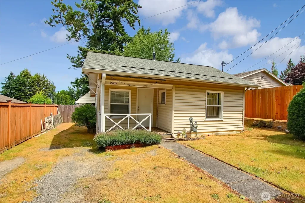 4909 N 38th Street Tacoma WA 98407
