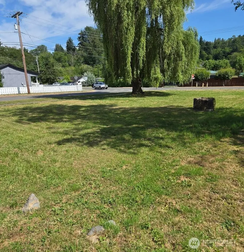 105 SW 3rd Street South Prairie WA 98385