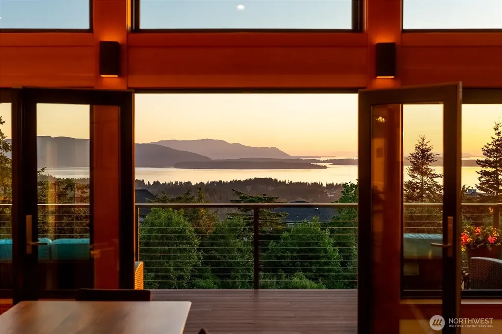4320 Samish Crest Drive Bellingham WA 98229