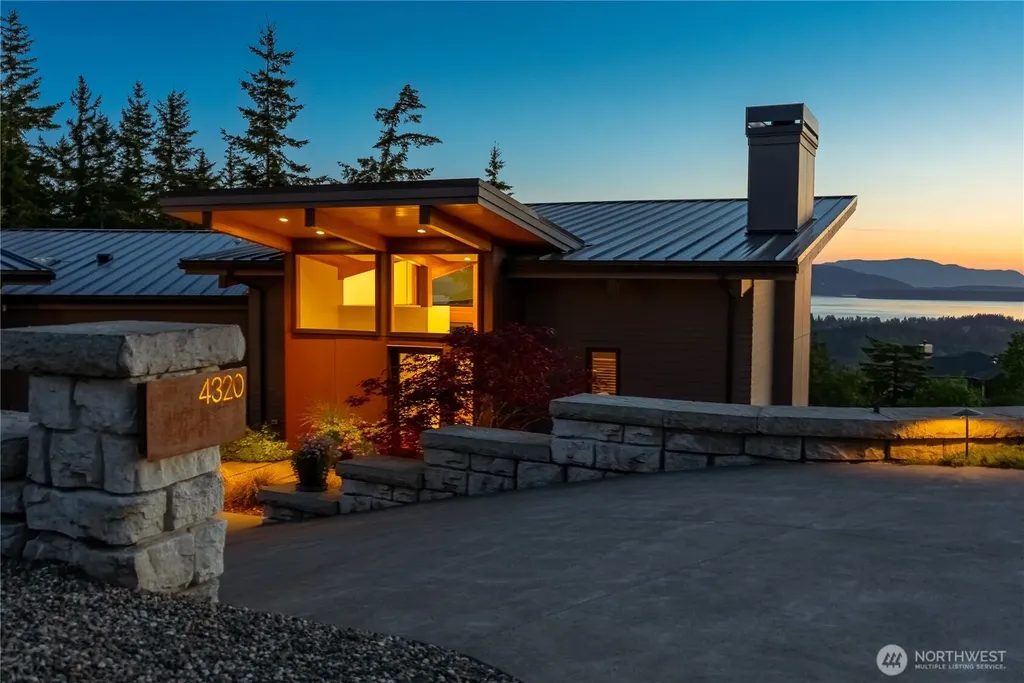 4320 Samish Crest Drive Bellingham WA 98229
