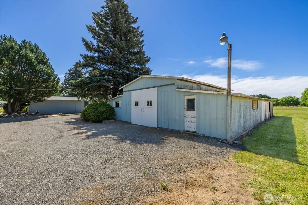 2208 Judge Ronald Road Ellensburg WA 98290