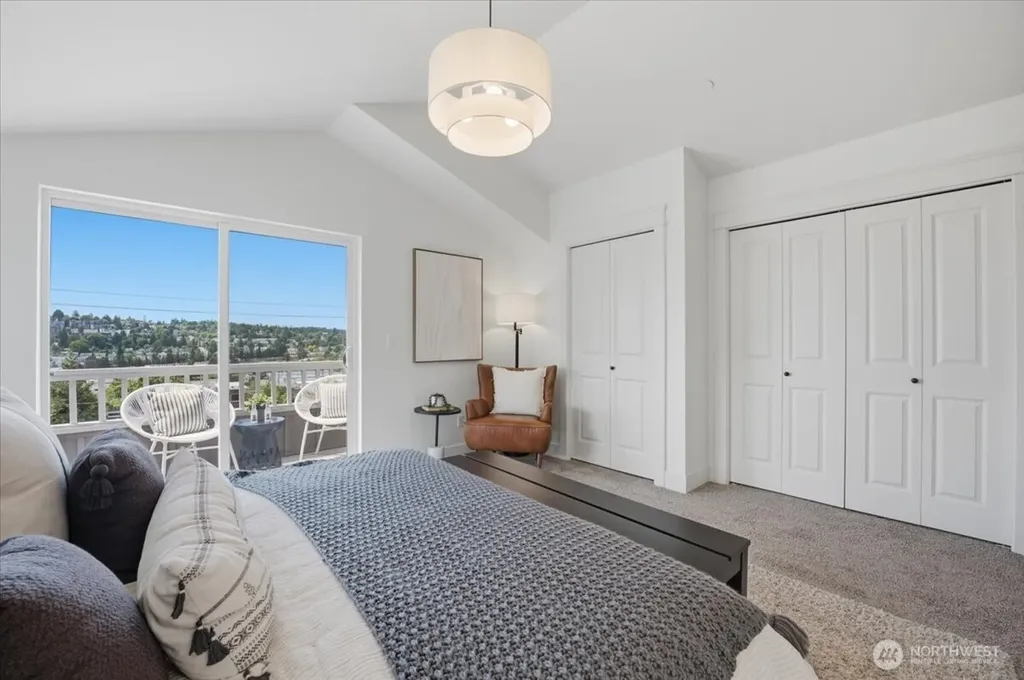 3636 13th Avenue W Seattle WA 98119