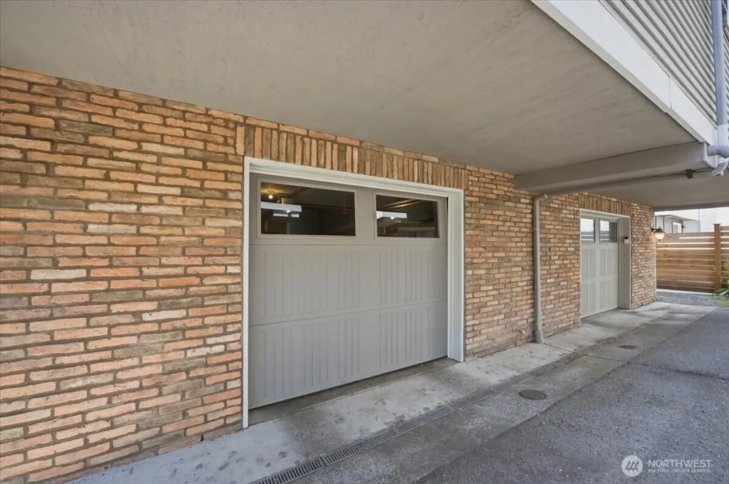 3636 13th Avenue W Seattle WA 98119