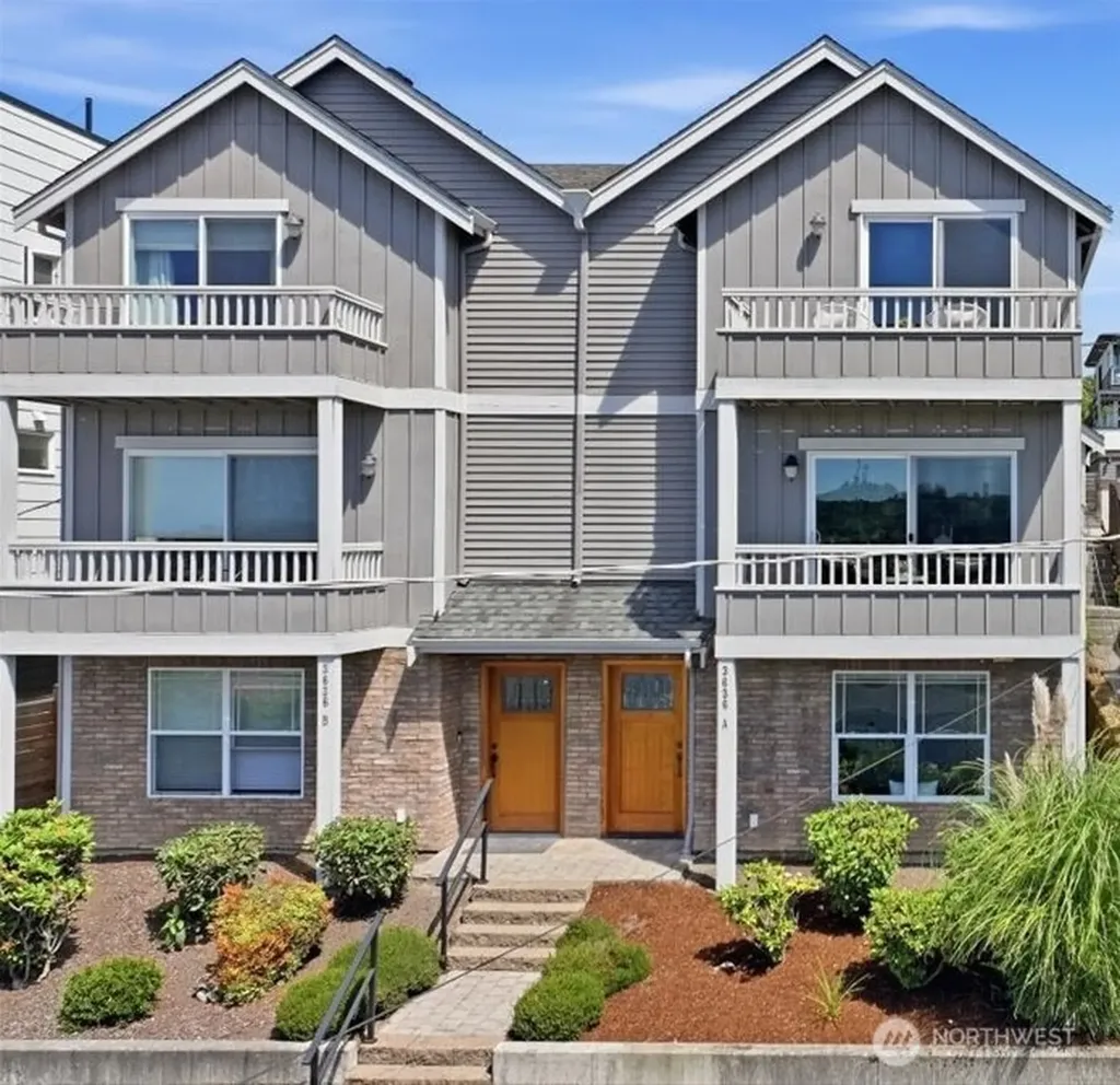 3636 13th Avenue W Seattle WA 98119