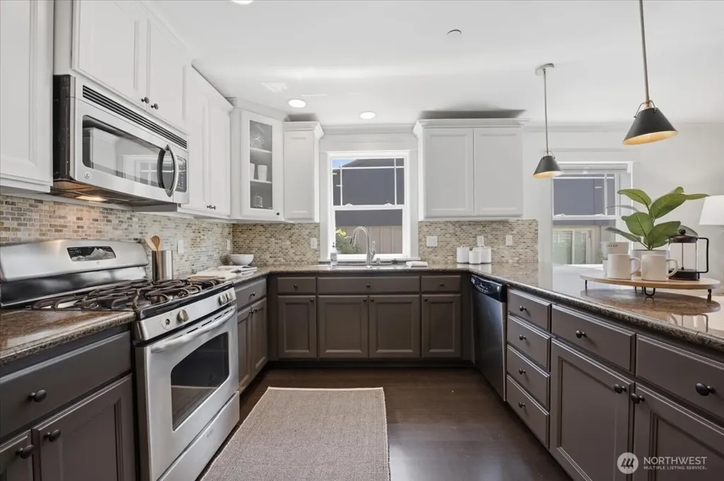 3636 13th Avenue W Seattle WA 98119
