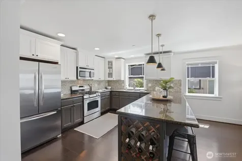 3636 13th Avenue W Seattle WA 98119