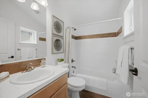 3636 13th Avenue W Seattle WA 98119