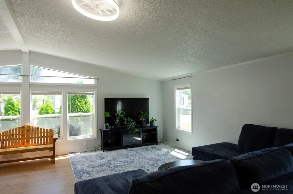 24919 Hoehn Road Sedro Woolley WA 98284
