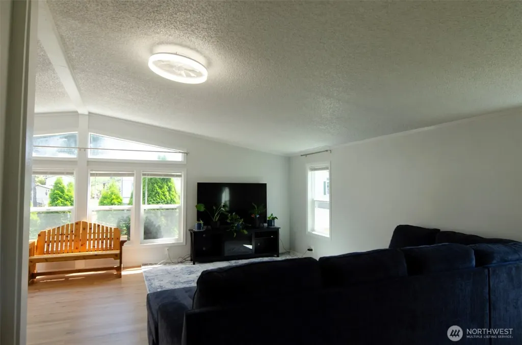 24919 Hoehn Road Sedro Woolley WA 98284