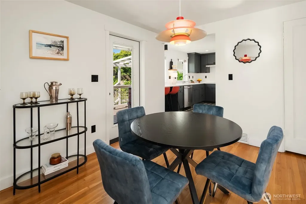 3124 W Raye Street Seattle WA 98199