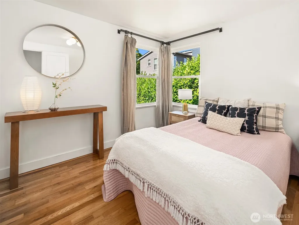 3124 W Raye Street Seattle WA 98199