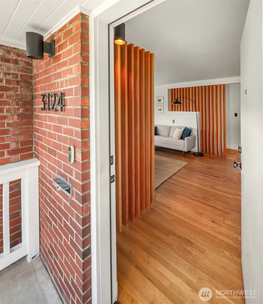 3124 W Raye Street Seattle WA 98199
