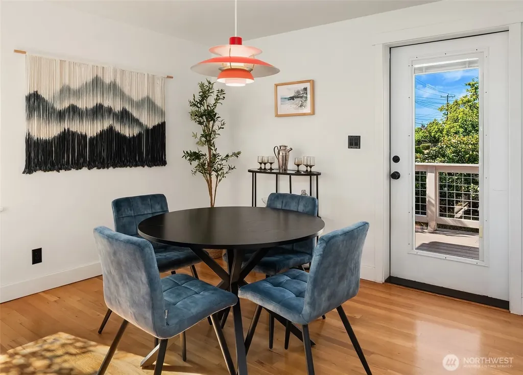 3124 W Raye Street Seattle WA 98199