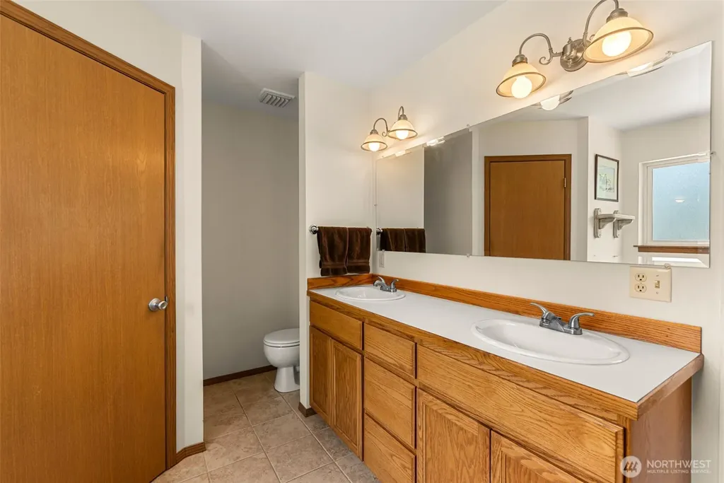 2299 E Veedol Drive East Wenatchee WA 98802