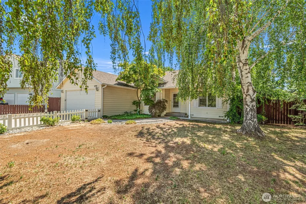 2299 E Veedol Drive East Wenatchee WA 98802