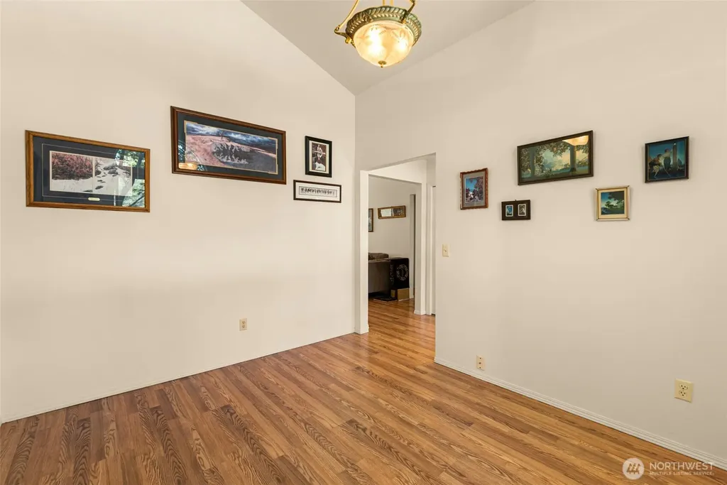 2299 E Veedol Drive East Wenatchee WA 98802