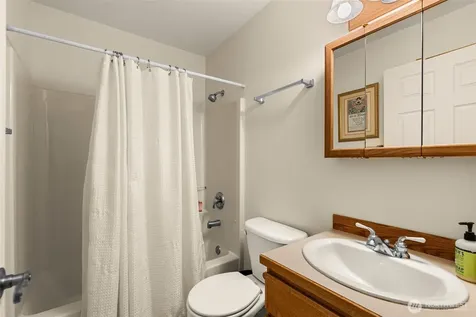 2299 E Veedol Drive East Wenatchee WA 98802