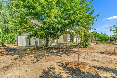 2299 E Veedol Drive East Wenatchee WA 98802
