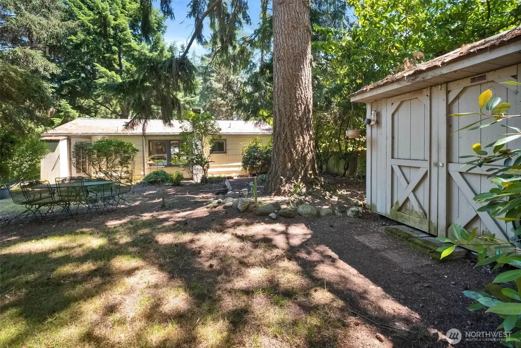 13753 Stone Avenue N Seattle WA 98133