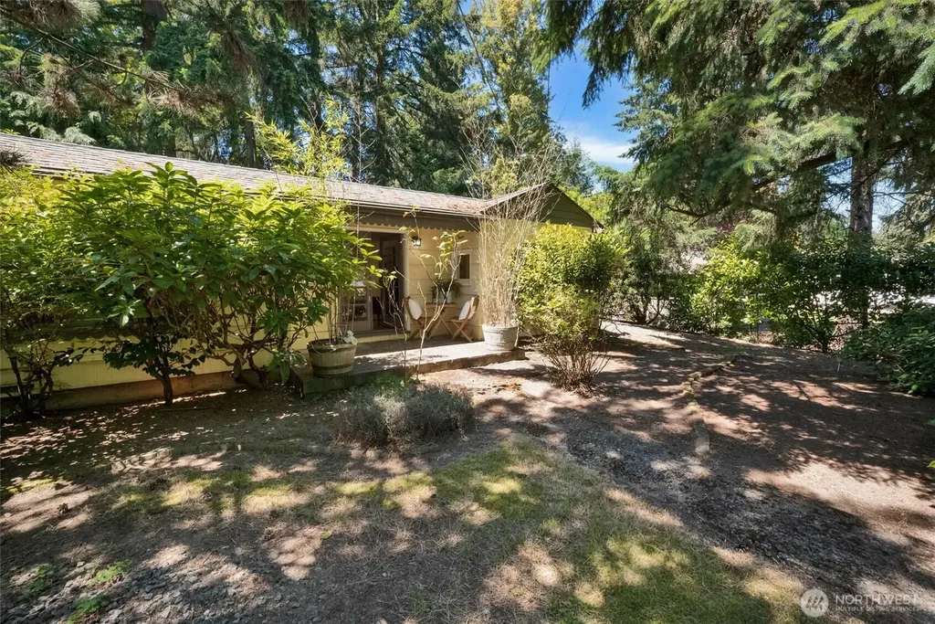 13753 Stone Avenue N Seattle WA 98133