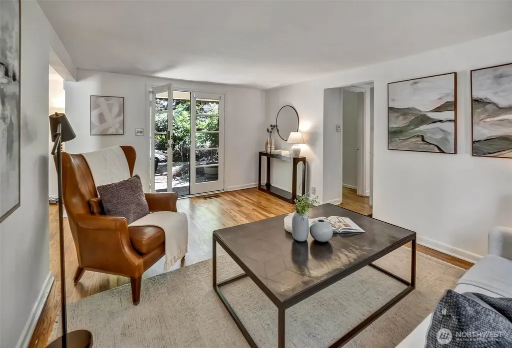 13753 Stone Avenue N Seattle WA 98133