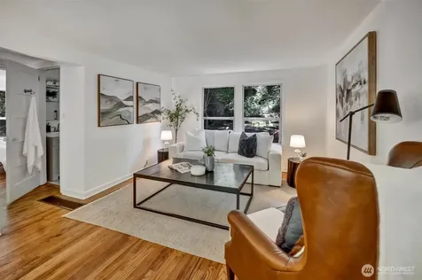 13753 Stone Avenue N Seattle WA 98133