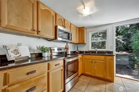 13753 Stone Avenue N Seattle WA 98133