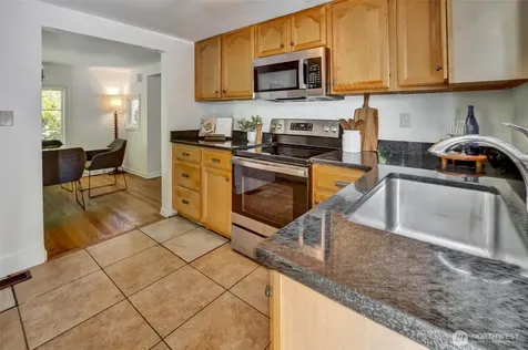 13753 Stone Avenue N Seattle WA 98133