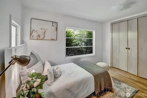 13753 Stone Avenue N Seattle WA 98133