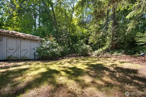 13753 Stone Avenue N Seattle WA 98133