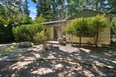 13753 Stone Avenue N Seattle WA 98133