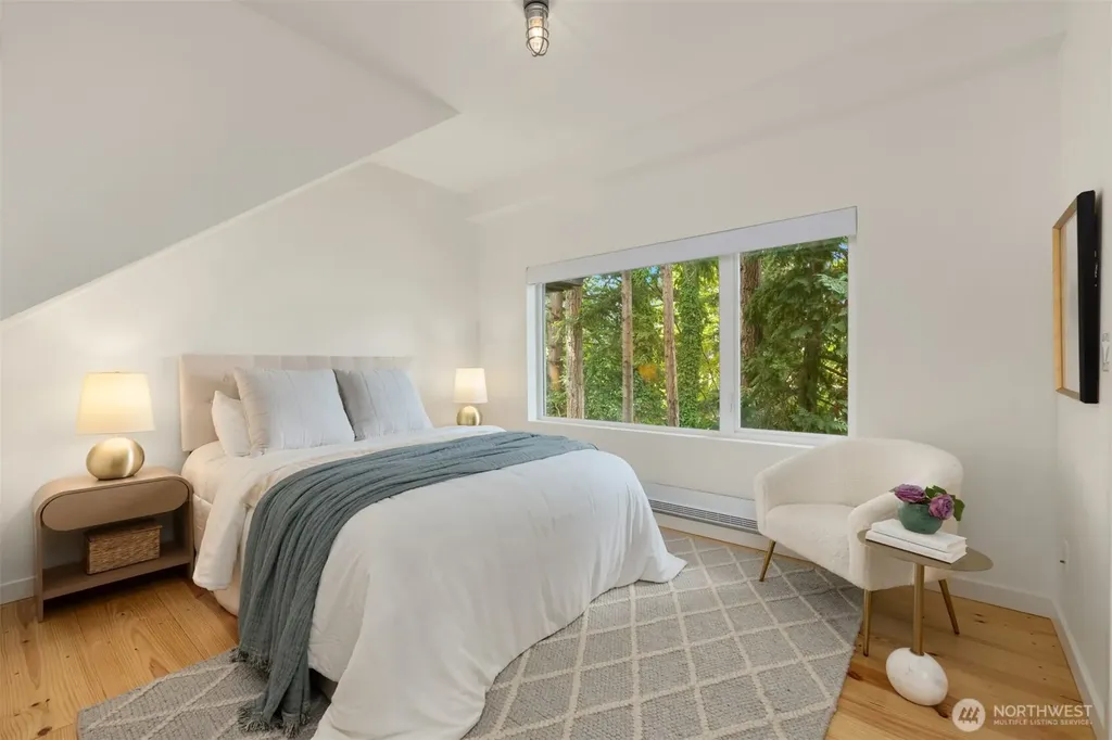 203 Madrona Way NE Bainbridge Island WA 98110