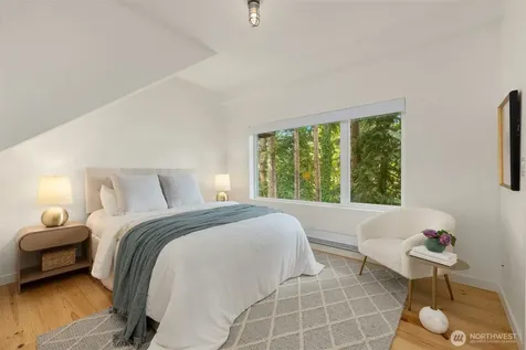 203 Madrona Way NE Bainbridge Island WA 98110
