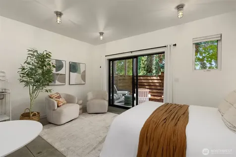 203 Madrona Way NE Bainbridge Island WA 98110