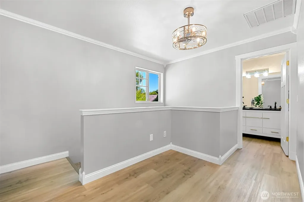 1811 Williamsburg Court Bellingham WA 98226