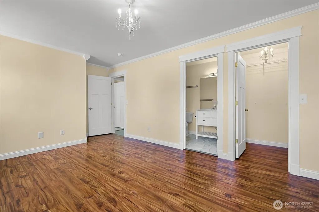 1811 Williamsburg Court Bellingham WA 98226