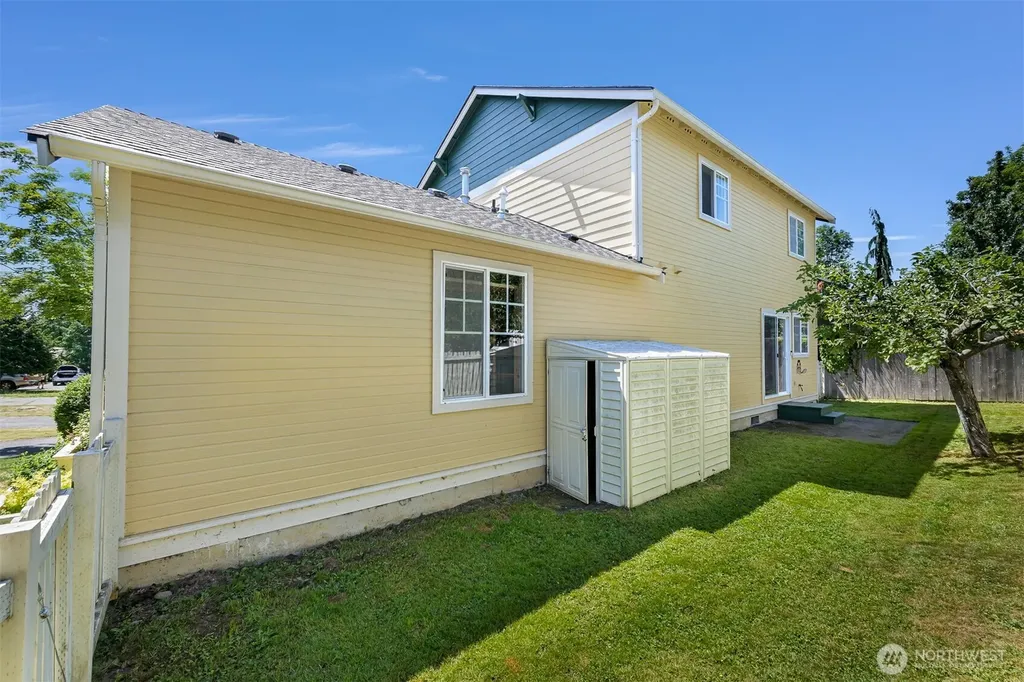1811 Williamsburg Court Bellingham WA 98226