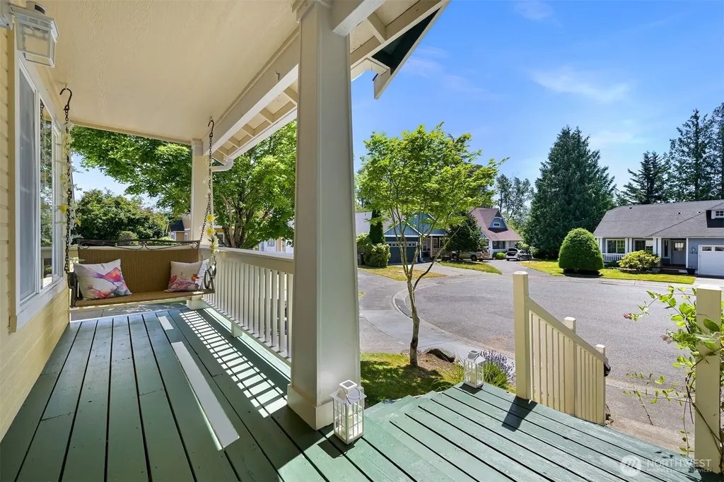 1811 Williamsburg Court Bellingham WA 98226