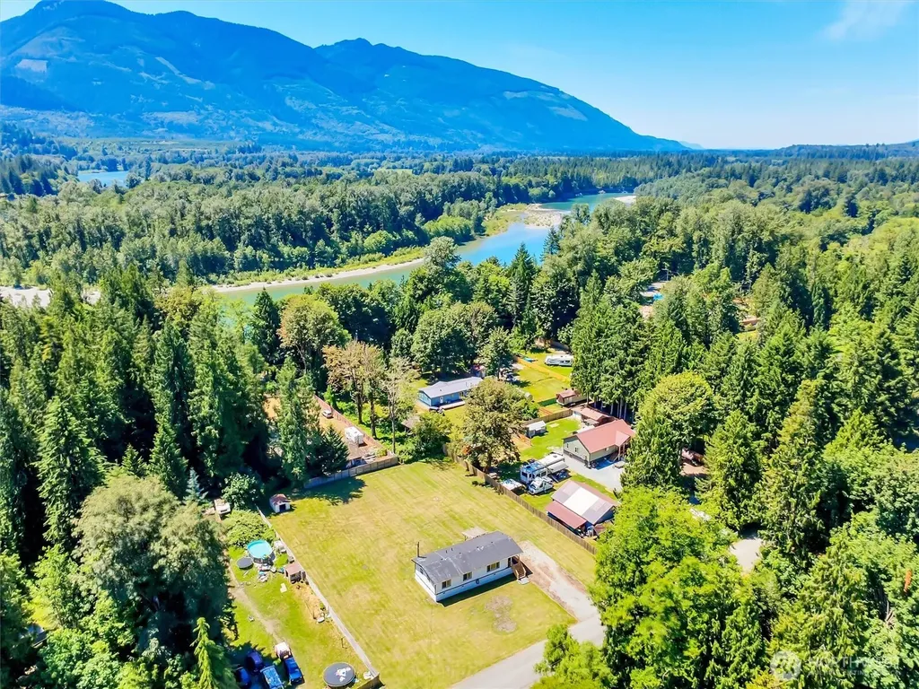 41794 Mountain View Lane Concrete WA 98237