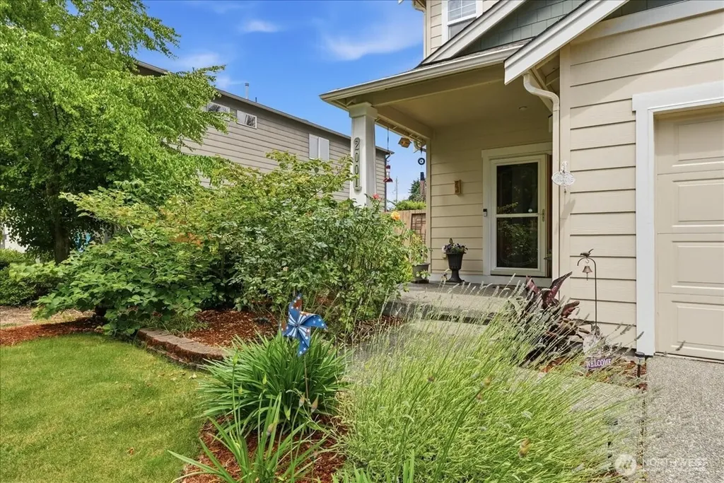 2001 5th Avenue NW Puyallup WA 98371