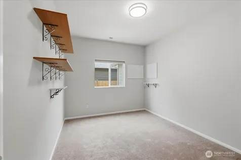 2001 5th Avenue NW Puyallup WA 98371